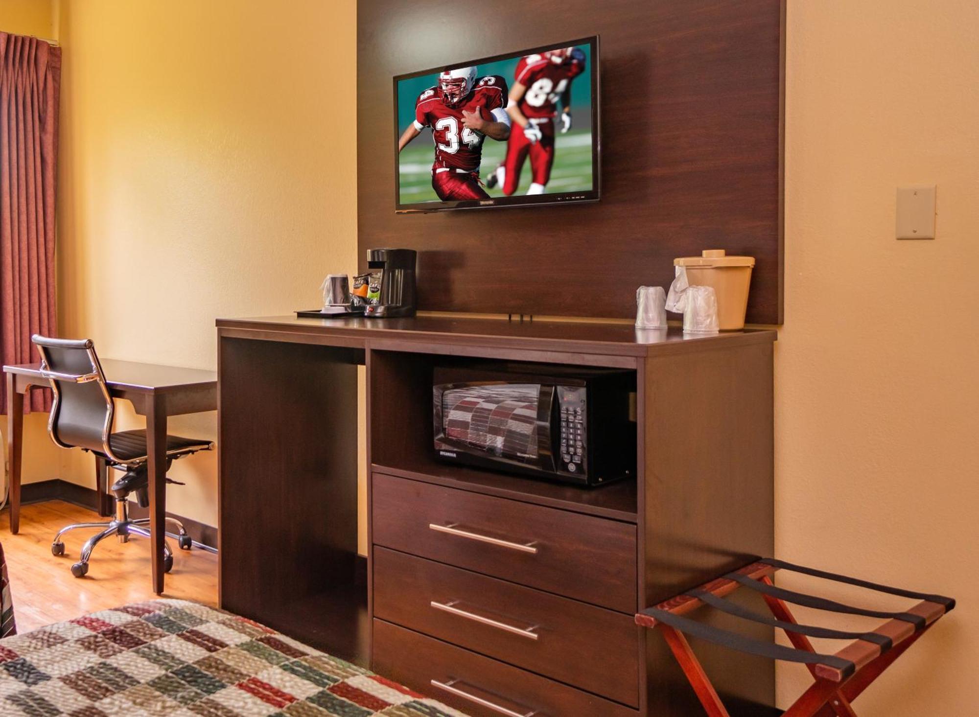 Deluxe Room with Two Double Beds Non-Smoking