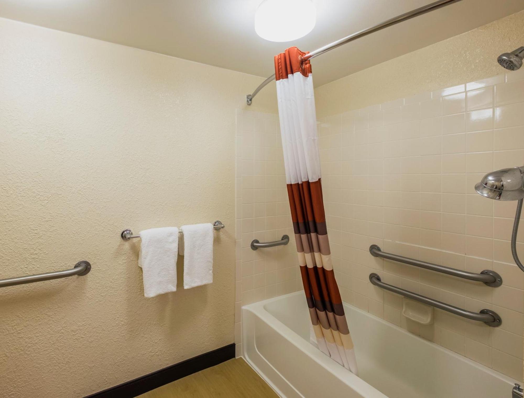 Deluxe Room Two Double Beds Disability Access Non-Smoking,1217399077:JPEG