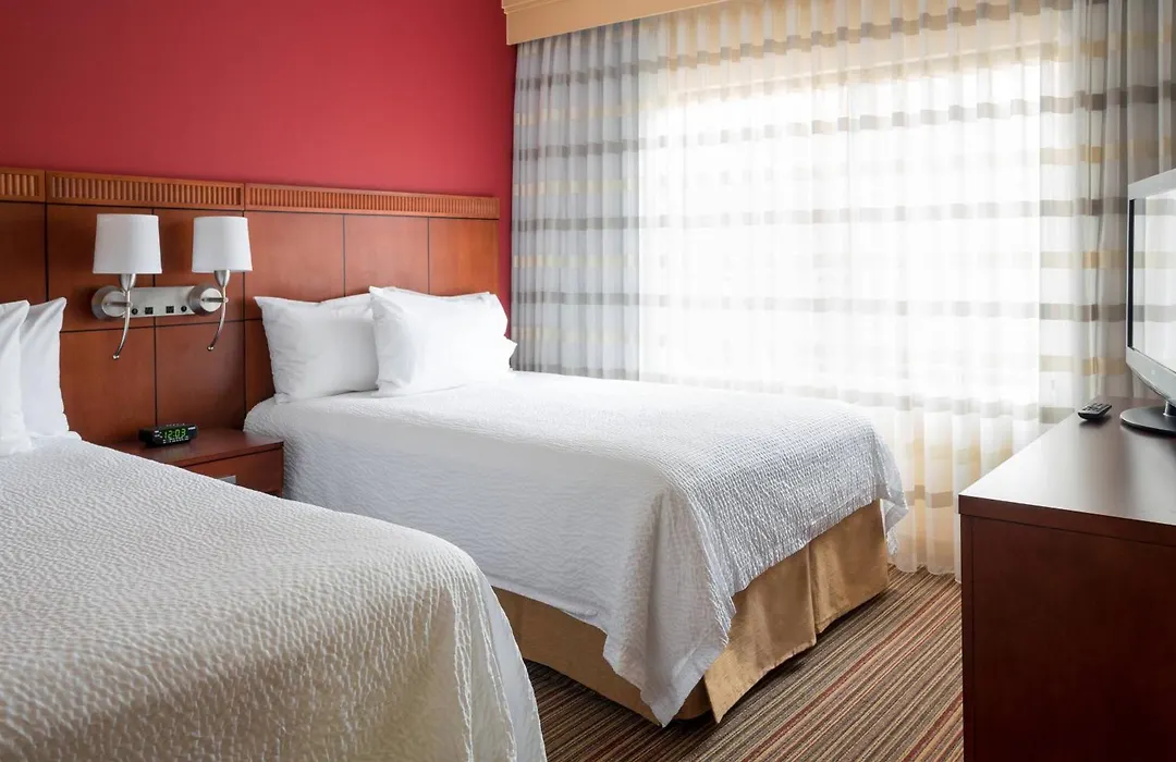 Courtyard By Marriott Indianapolis Airport-1