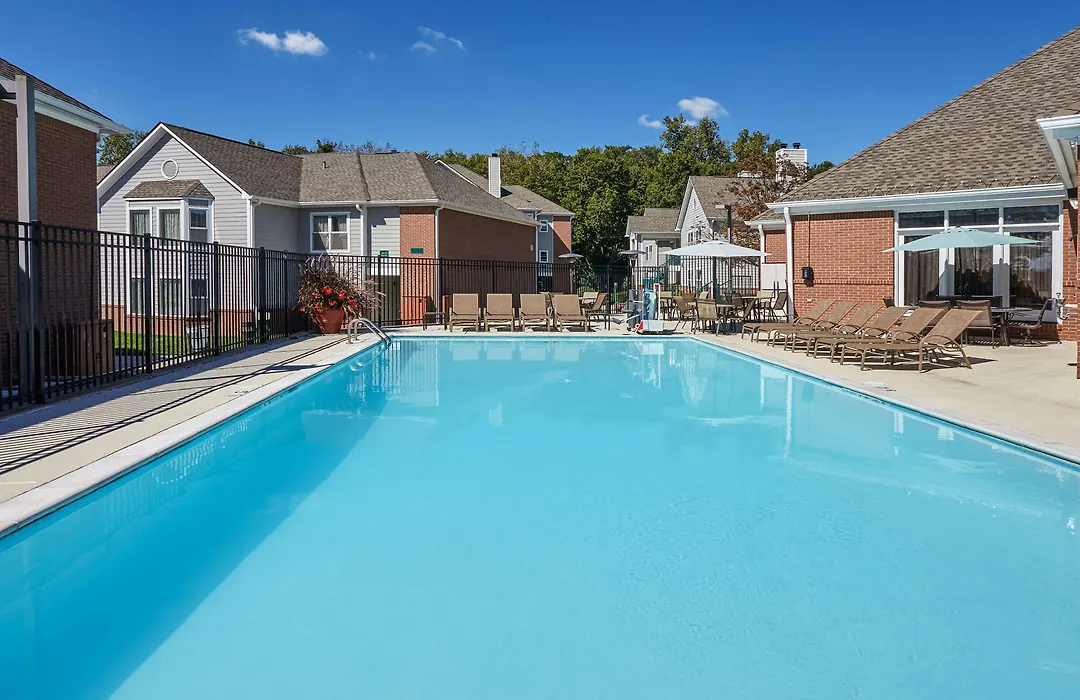Homewood Suites By Hilton Indianapolis At The Crossing-1