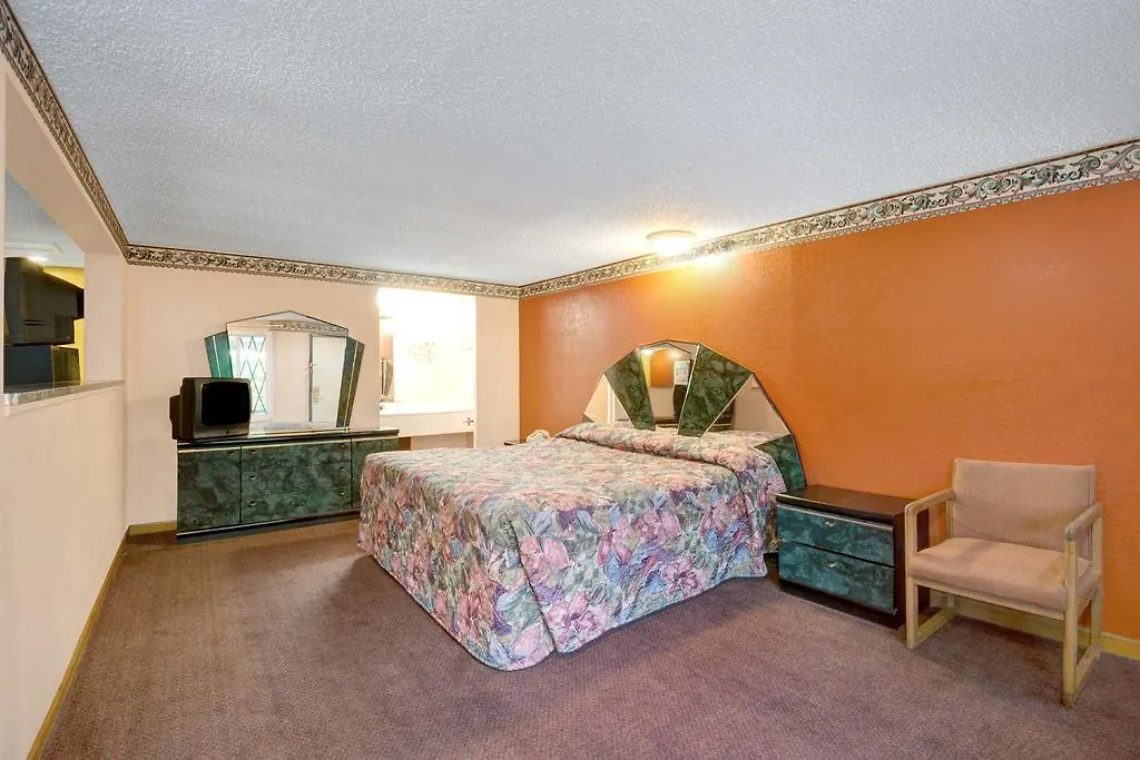 Express Inn Indianapolis-1