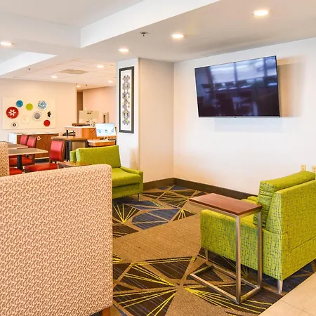 Holiday Inn Express Indianapolis South By Ihg-3