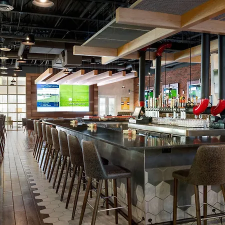 Delta Hotels By Marriott Indianapolis Airport-3